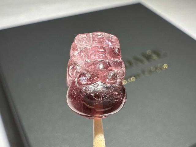 【S】ピンクトルマリン貔貅