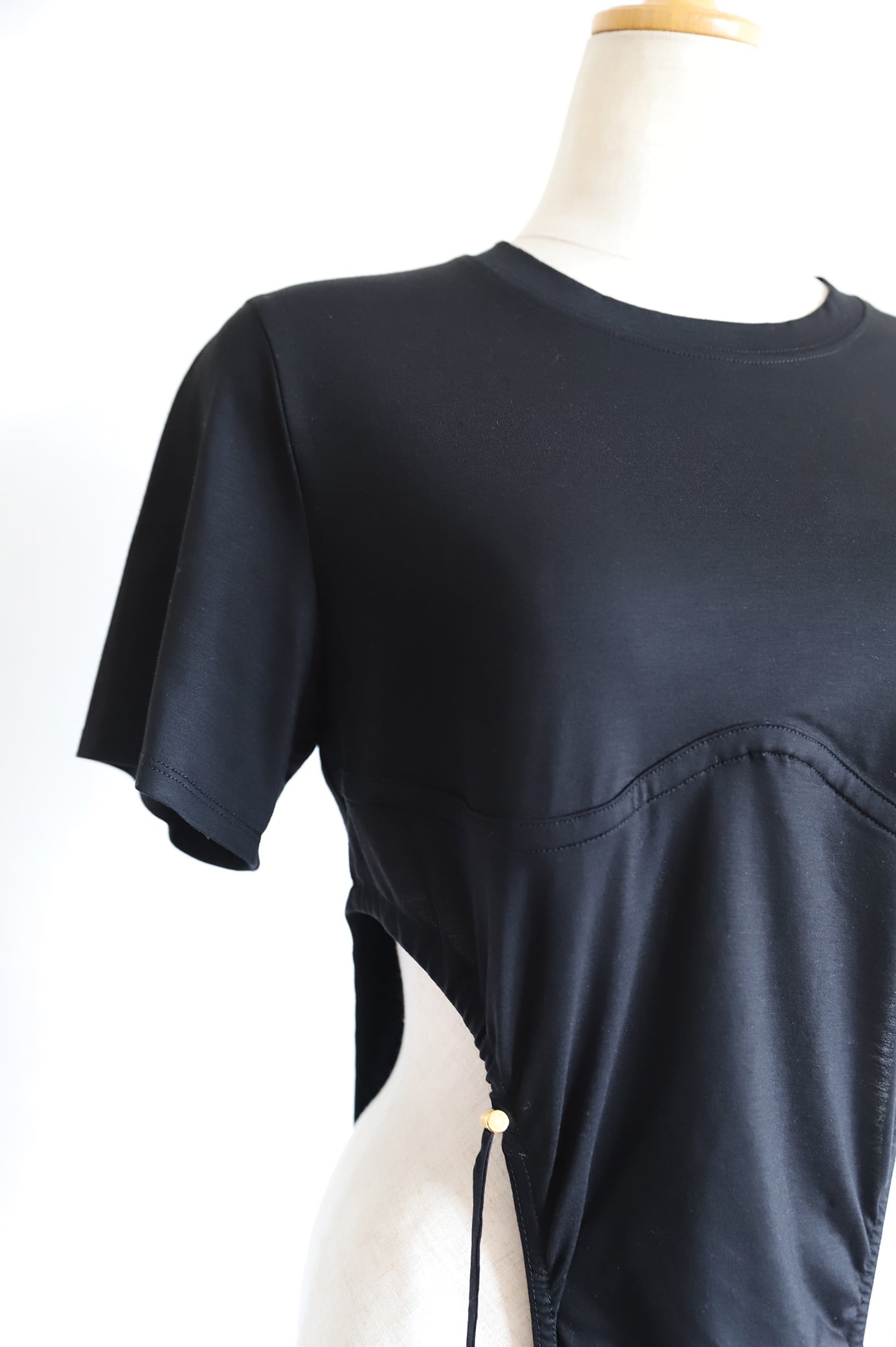 GEMINItale ジェミニテール カットアウトTシャツボディスーツ GEMINItale ジェミニテール カットアウトTシャツボディスーツ