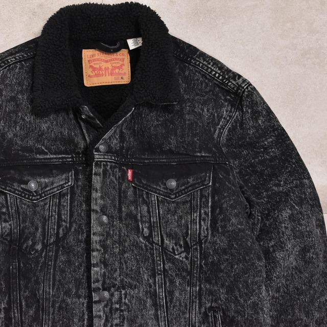 00s Levi's black denim boa jkt