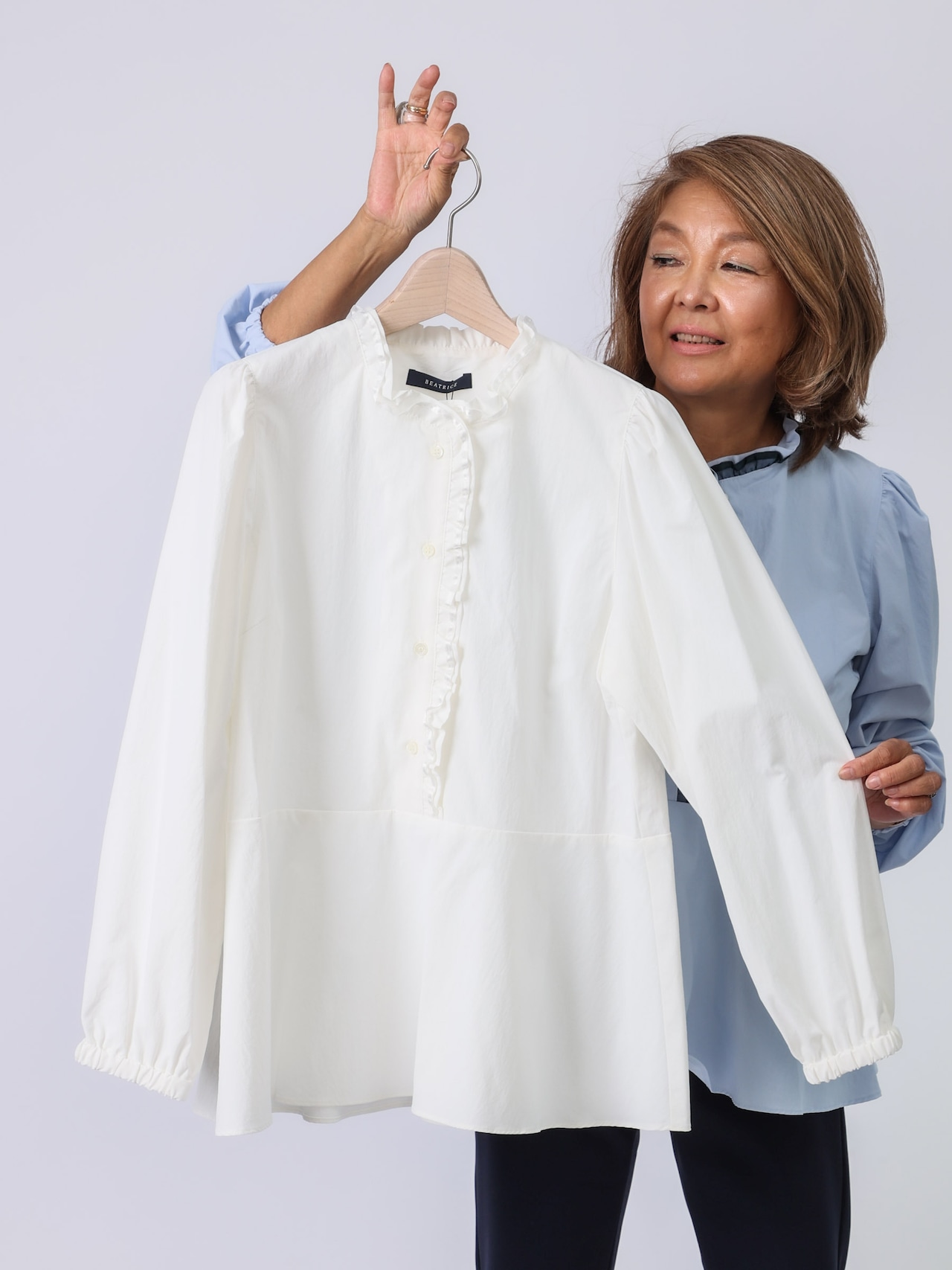 BEATRICE(フリル&ペプラムブラウス)