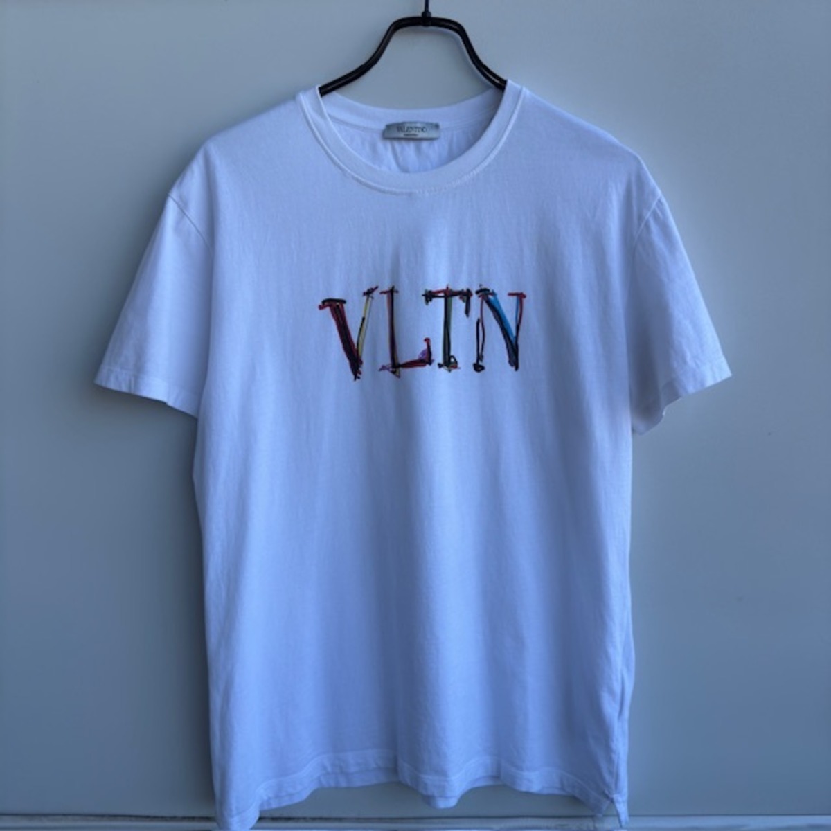 VALENTINO Tシャツ VLTNロゴ | 古着屋 Serene(セリーン) | 大人の日常 