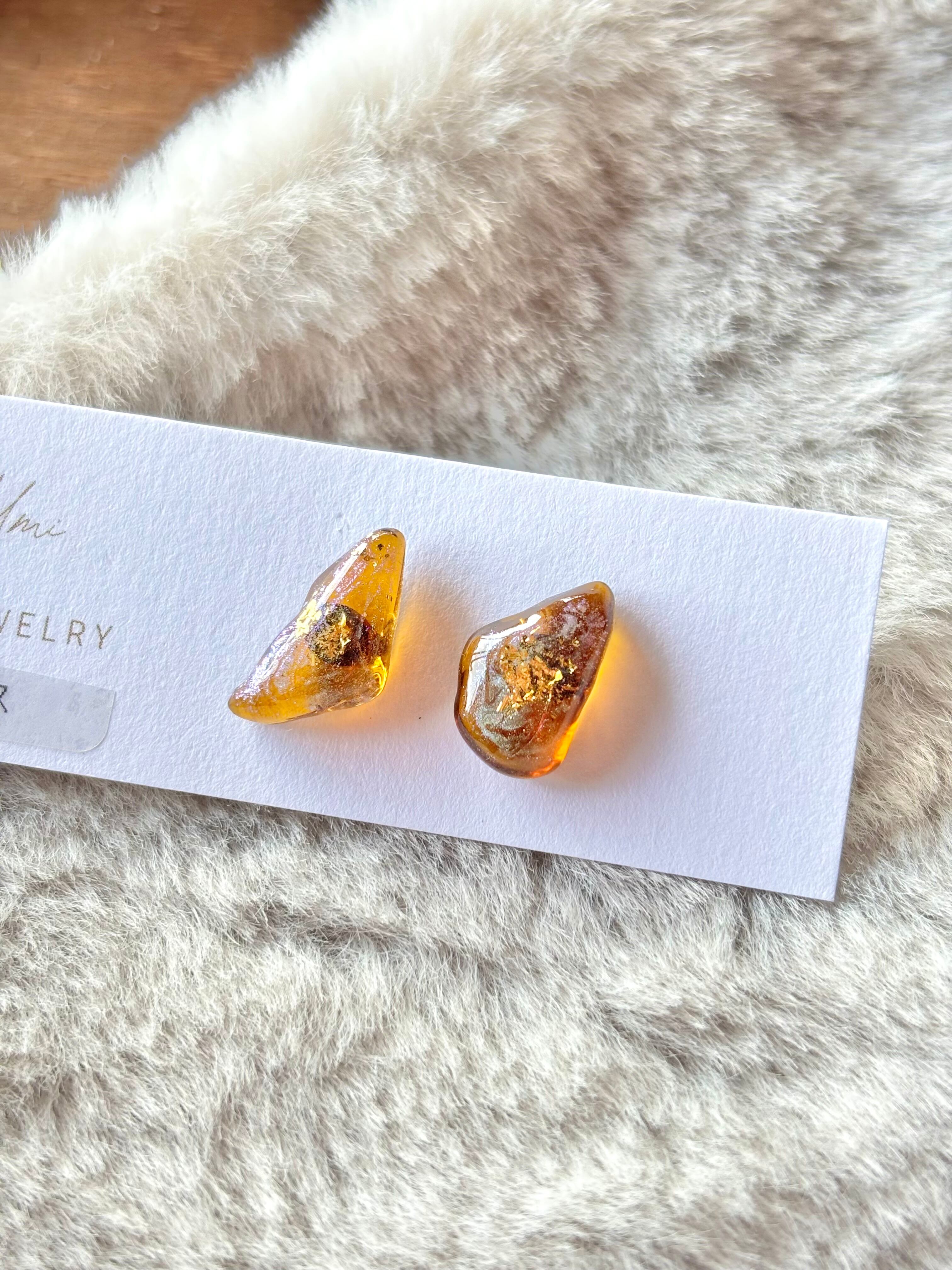 ピアス*一点もの、氷見シーグラスno23