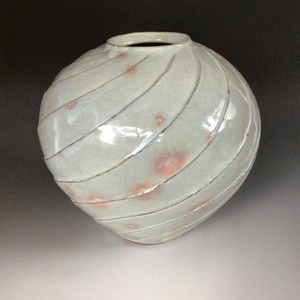 蛍手刀刻大壺