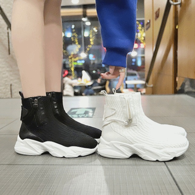 2color レディース シューズ 靴 スニーカー ショートブーツ 厚底 厚底スニーカー 歩きやすい 疲れにくい 走れる スポーティー 美脚 脚長効果 スタイリッシュ カジュアル 大人カジュアル カジュアルダウン アクティブ かっこいい 大人かっこいい おしゃれ オシャレ お洒落 春夏 春 夏 秋冬 秋 冬 ママ ママコーデ 20代 30代 40代 デート デイリー お出かけ 普段使い 韓国 トレンド かわいい 可愛い 大人 大人女子 大人かわいい 大人可愛い  海外 旅行 海外旅行 通学
