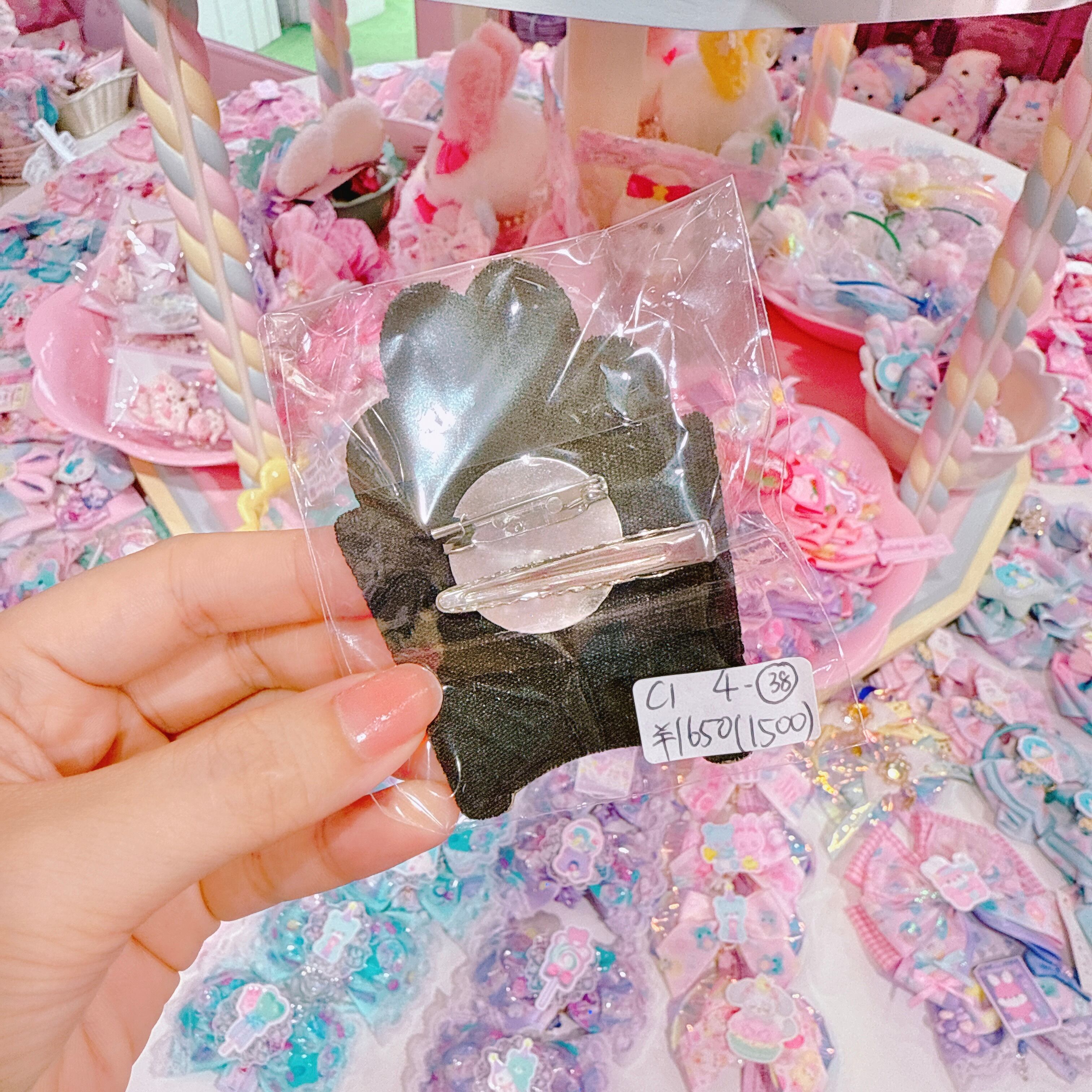 【C1】4-38クリップブローチ