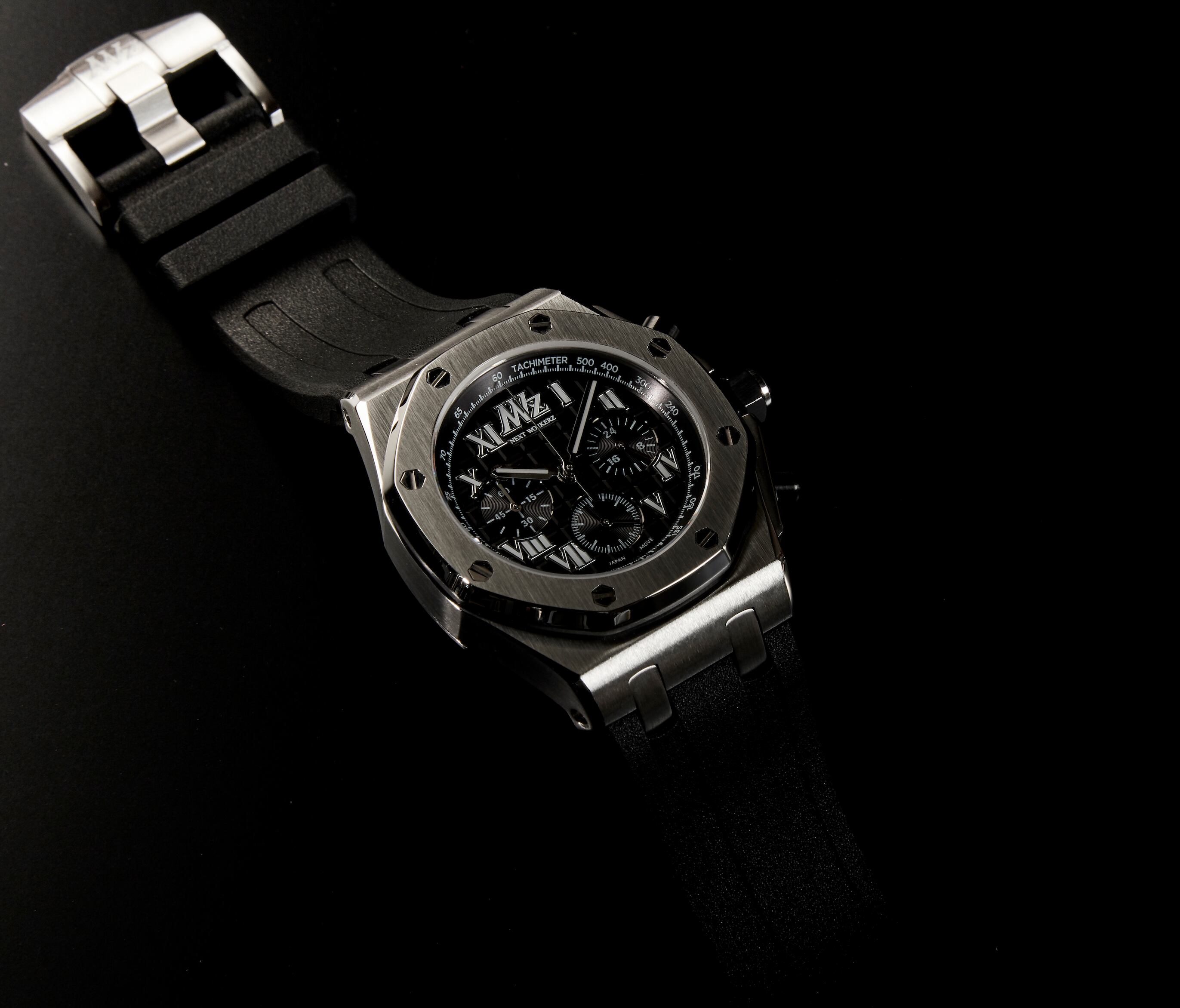 NWZ×OMECO 限定生産モデル 腕時計【SILVER】シリアルナンバー付き