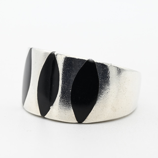 Black Onyx Inlay Wide Statement Ring #18.0 / Denmark