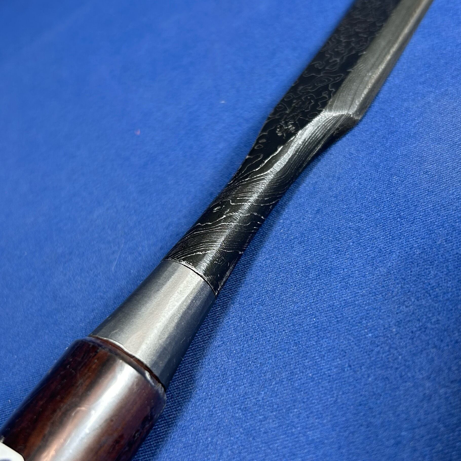 田齋明夫作 / 脇差し鑿 〈8分 / 24mm〉黒木目仕上 / 革ケース付 | 利作