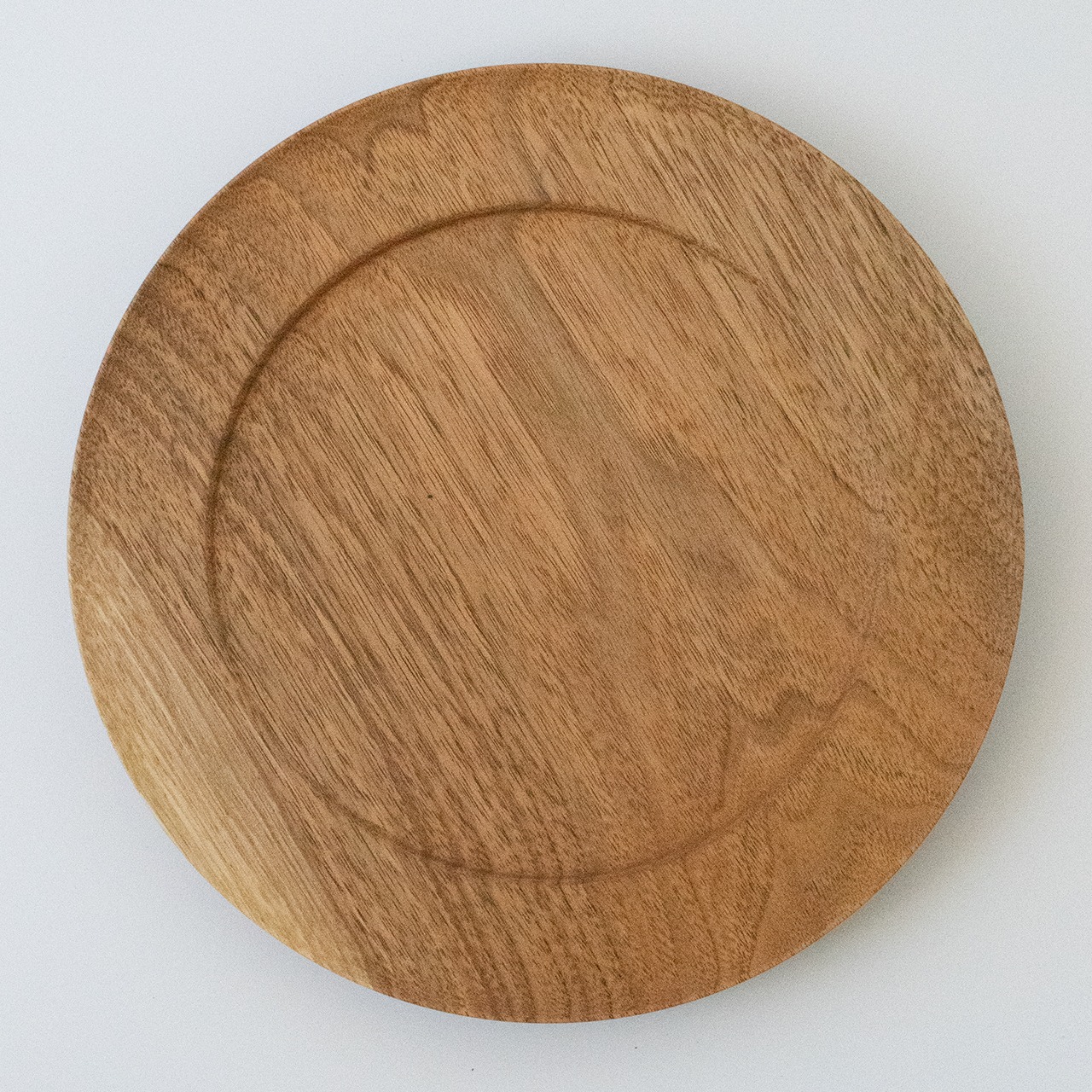 日常のリム皿|柔らかな表情が特徴的|胡桃
