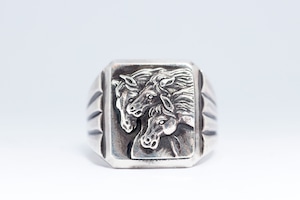 PHARAOS HORSE RING SILVER  (SQARE)