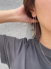 ラインスレッドピアス