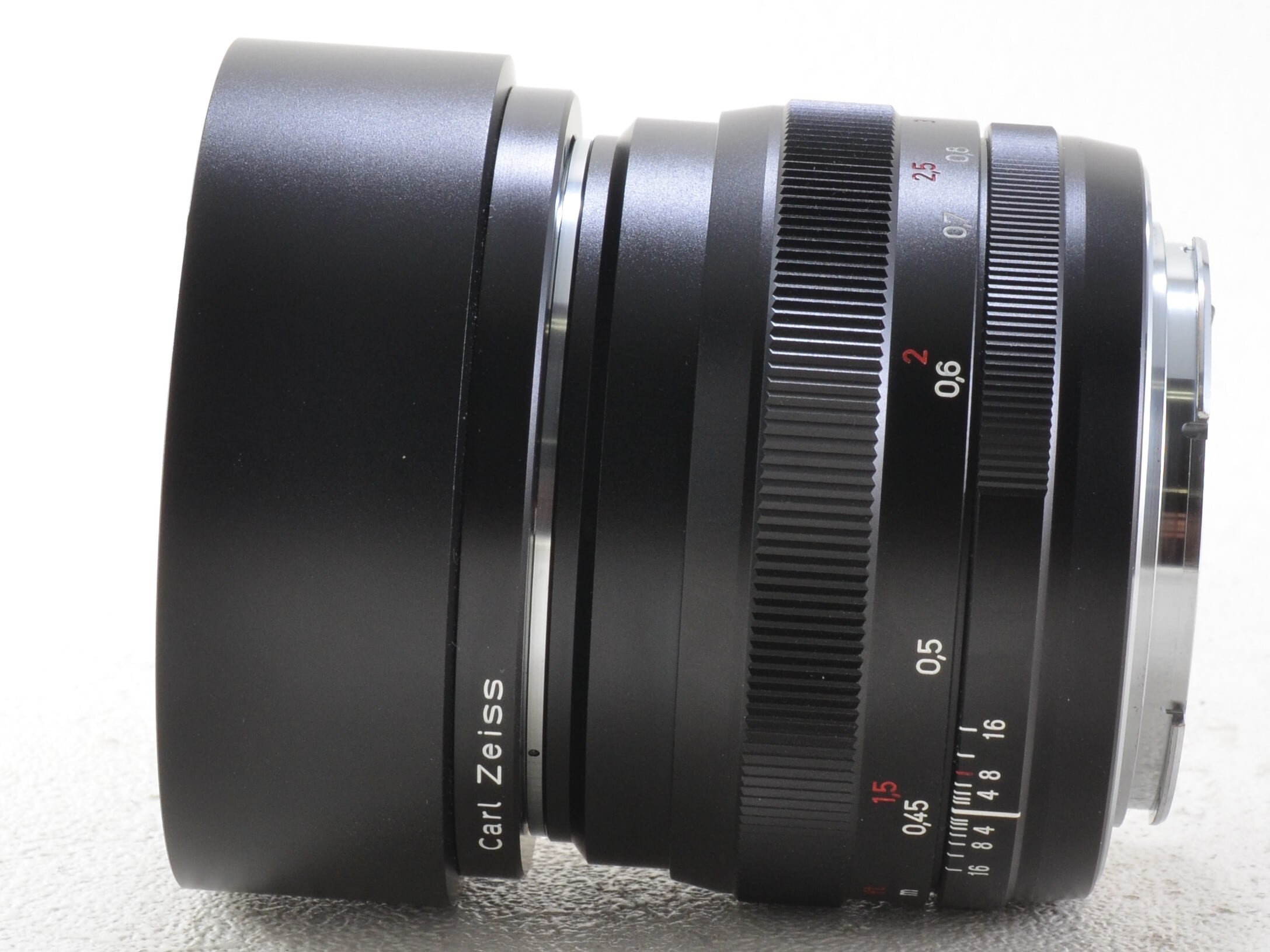 カールツァイスで背景ボケが綺麗】Carl Zeiss Planar T* 50mm F1.4 ZE ...