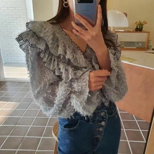 Vネック　フリルブラウス　AJ44170-D02