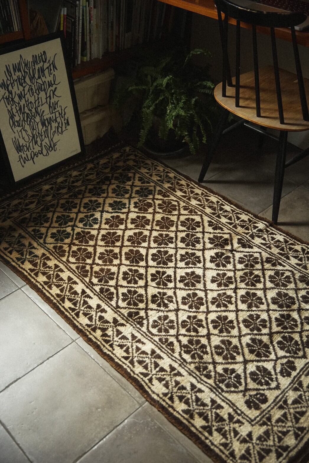 869 -Vintage Taimani rug