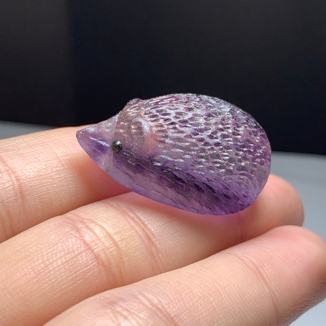 27.可愛い色合い☆フローライト ハリネズミ