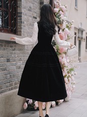 【0136】Black Chic Ribbon Velvet Long Sleeve Dress