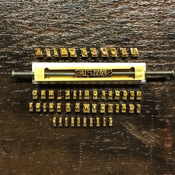 Thomas 活字3号2セット、活字ホルダー、追加文字12文字 Thomas 活字3号2セット、活字ホルダー、追加文字12文字 Thomas 活字3号