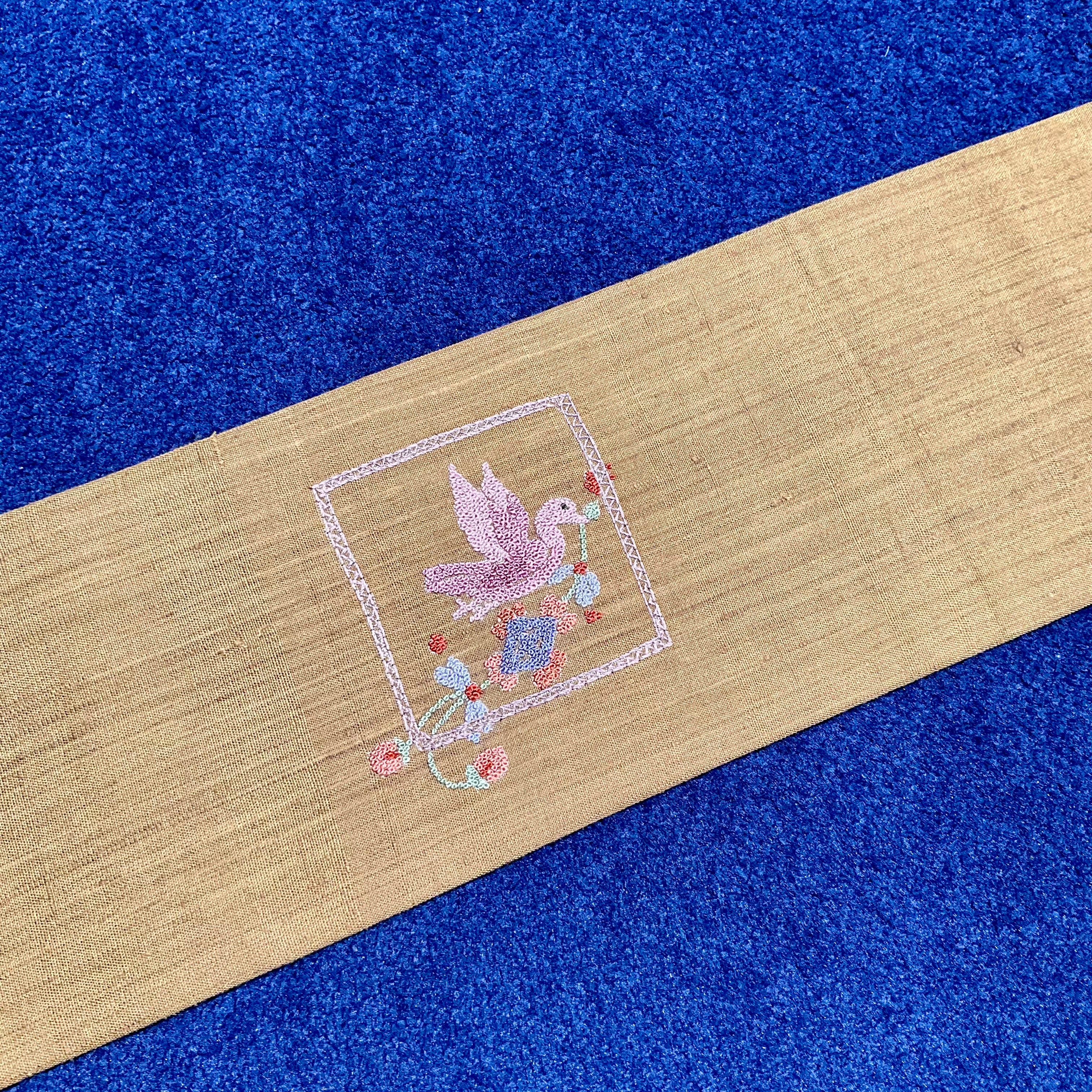 Bird in a frame＊相良刺繍 手刺繍 鳥 ブラウン 茶 鶯茶 名古屋帯 B342