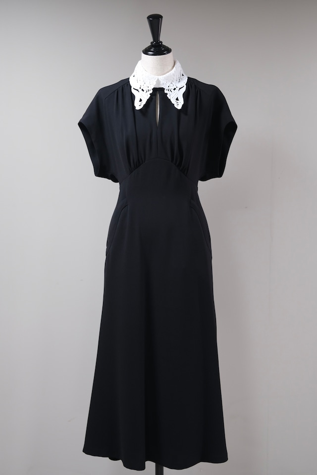 【Mame Kurogouchi】Back Satin Crepe Georgette Embroidered Collar Flared Dress - black -