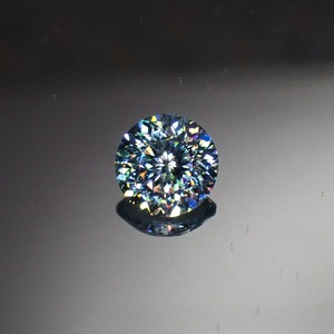 【Bright Brilliant Cut™️ “129 Facets” 】光を極める、究極の輝き 0.83ct 天然 ブルージルコン