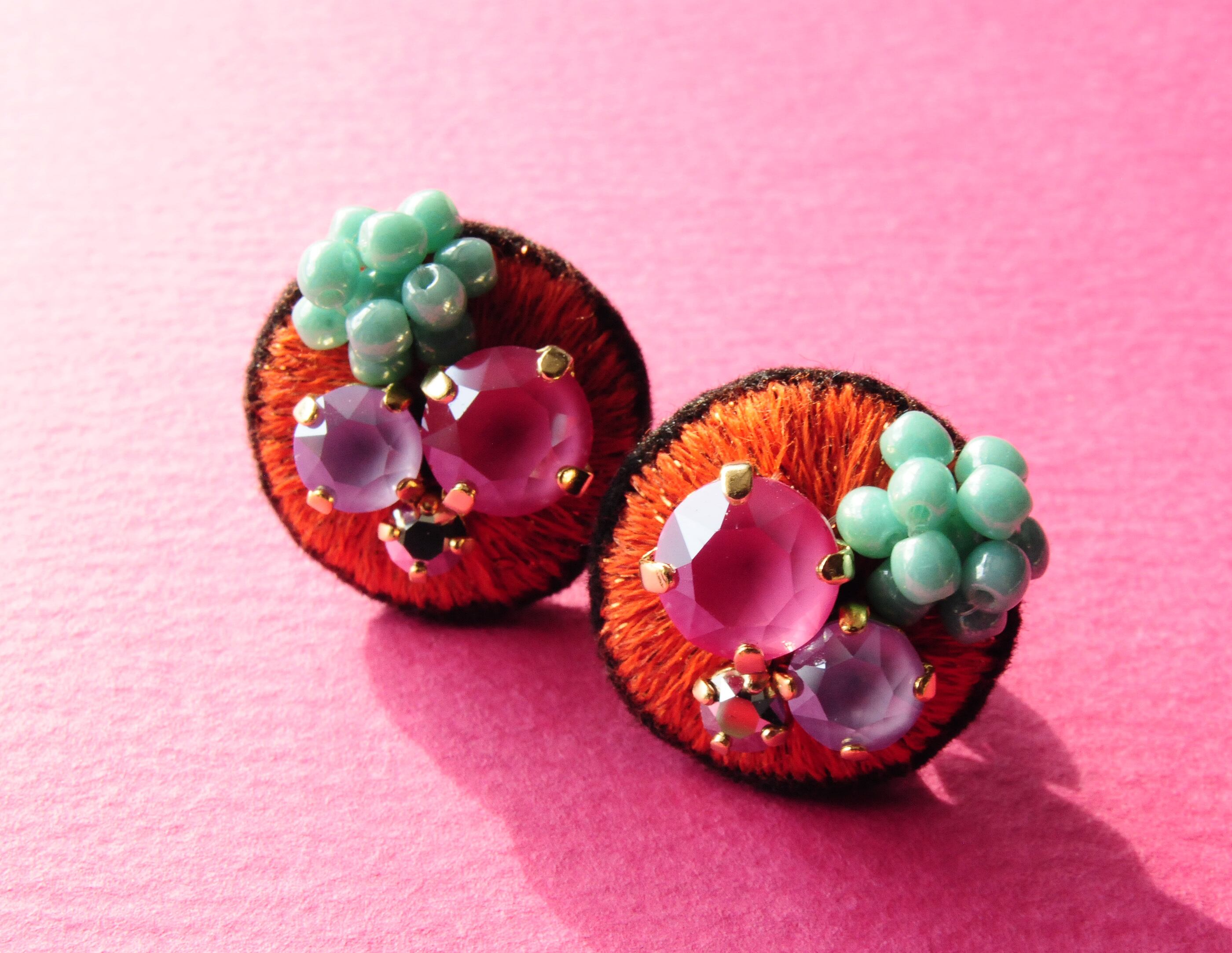 ＜Stella～遊び好きの星～＞刺繍ピアス「 ジュエルJewe/レトロガーデンRetro Garden 」