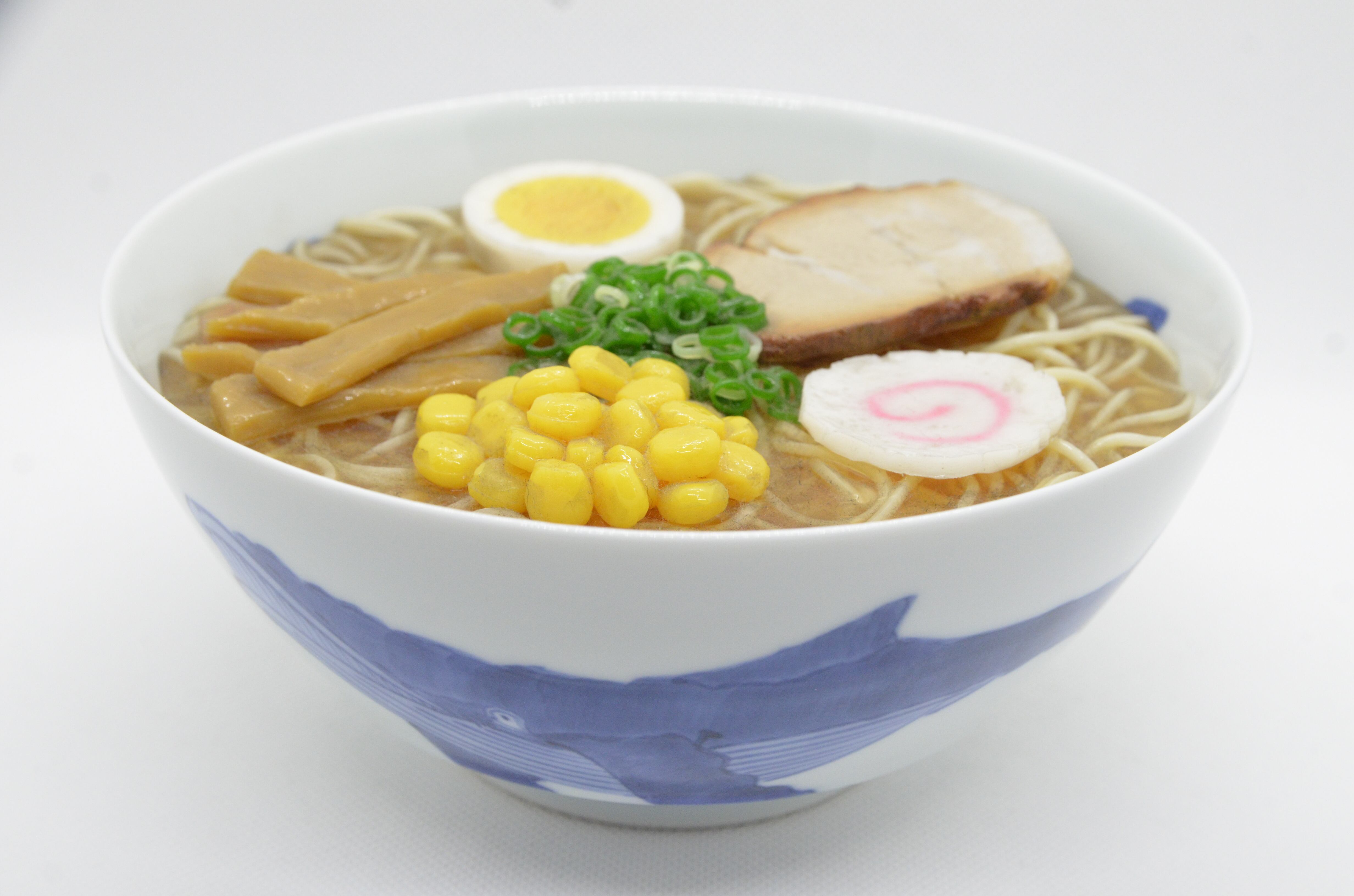 究極のラーメン鉢 くじら ラーメン鉢 | 若林陶器