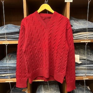 UNKNOWN WOOL CABLE KNIT RED