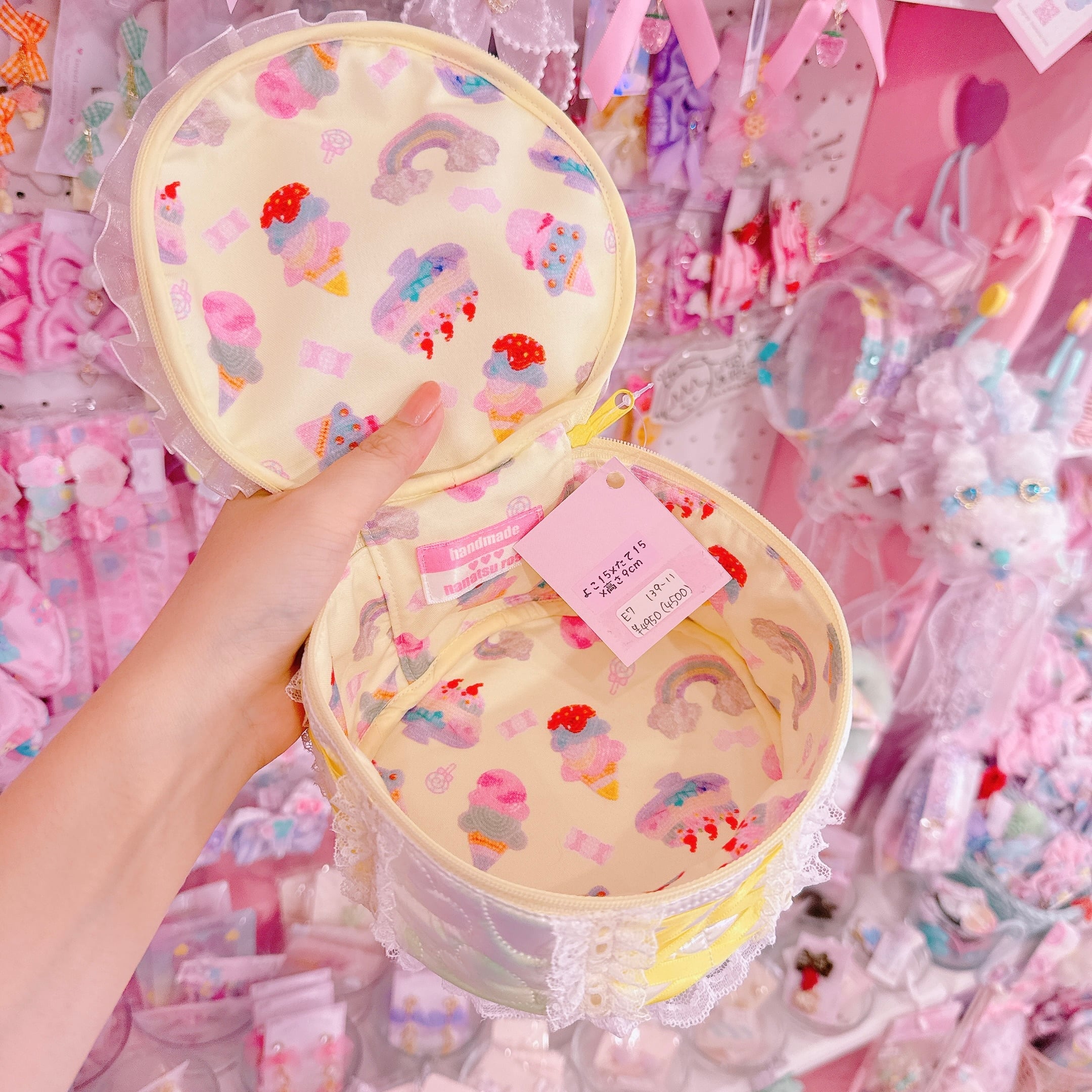 【E7】139-11ケーキポーチ（リボン）