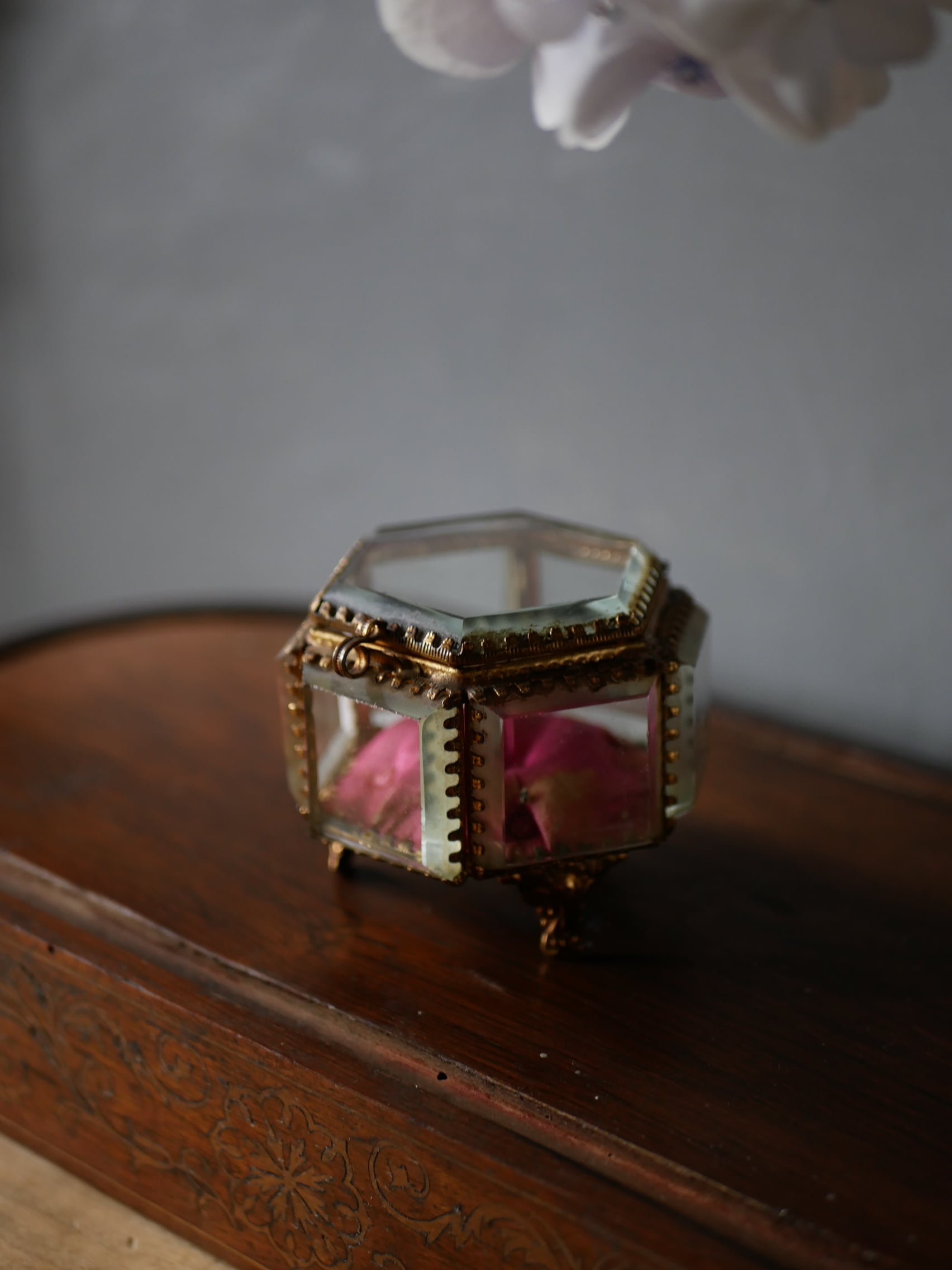 六角形 ルージュ オルモルガラス ジュエリーボックス フランスアンティーク アンティークのある暮らし