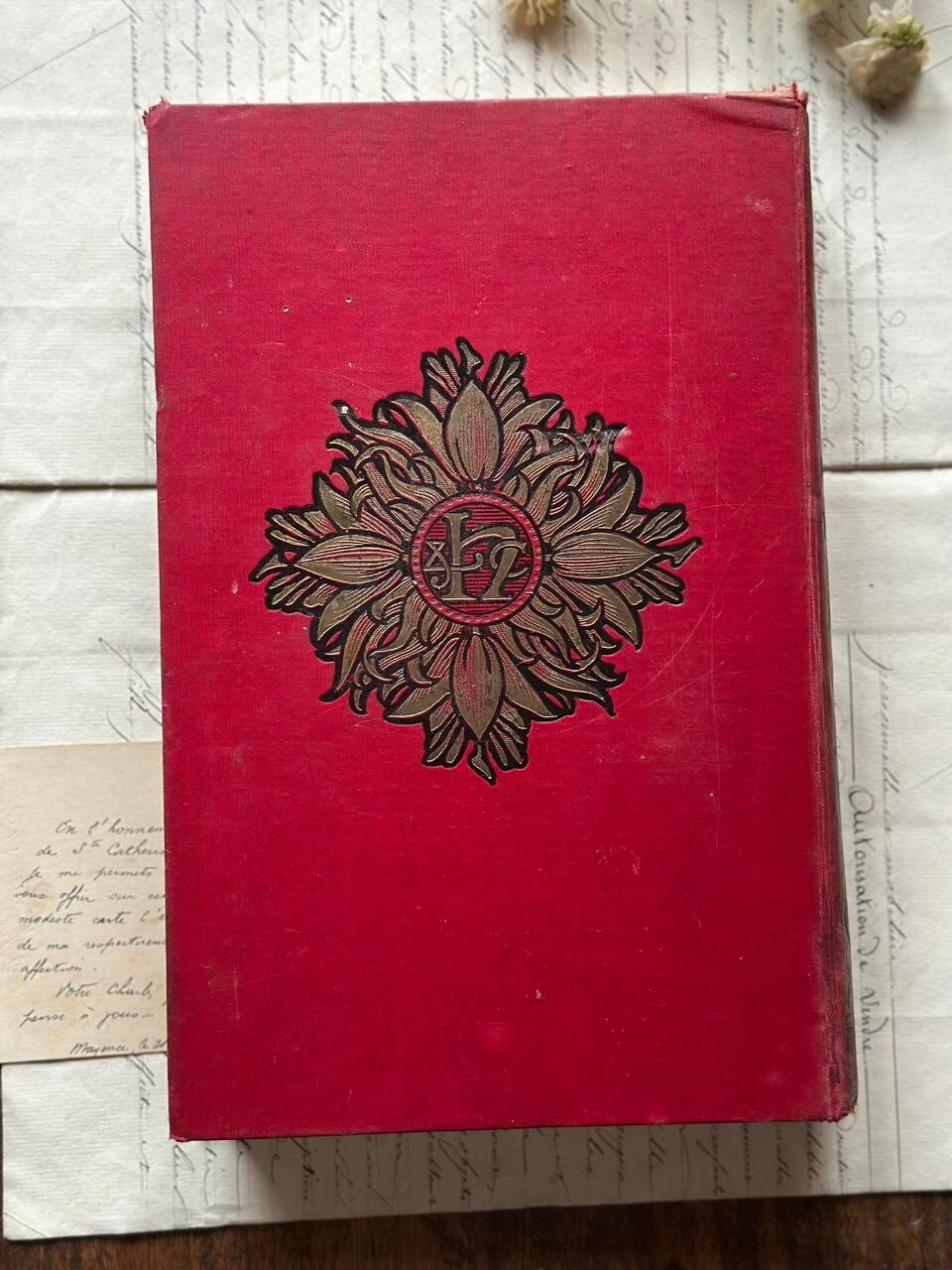 19世紀末 赤い装丁の古書 | Brocante de La Cocotte （フランス