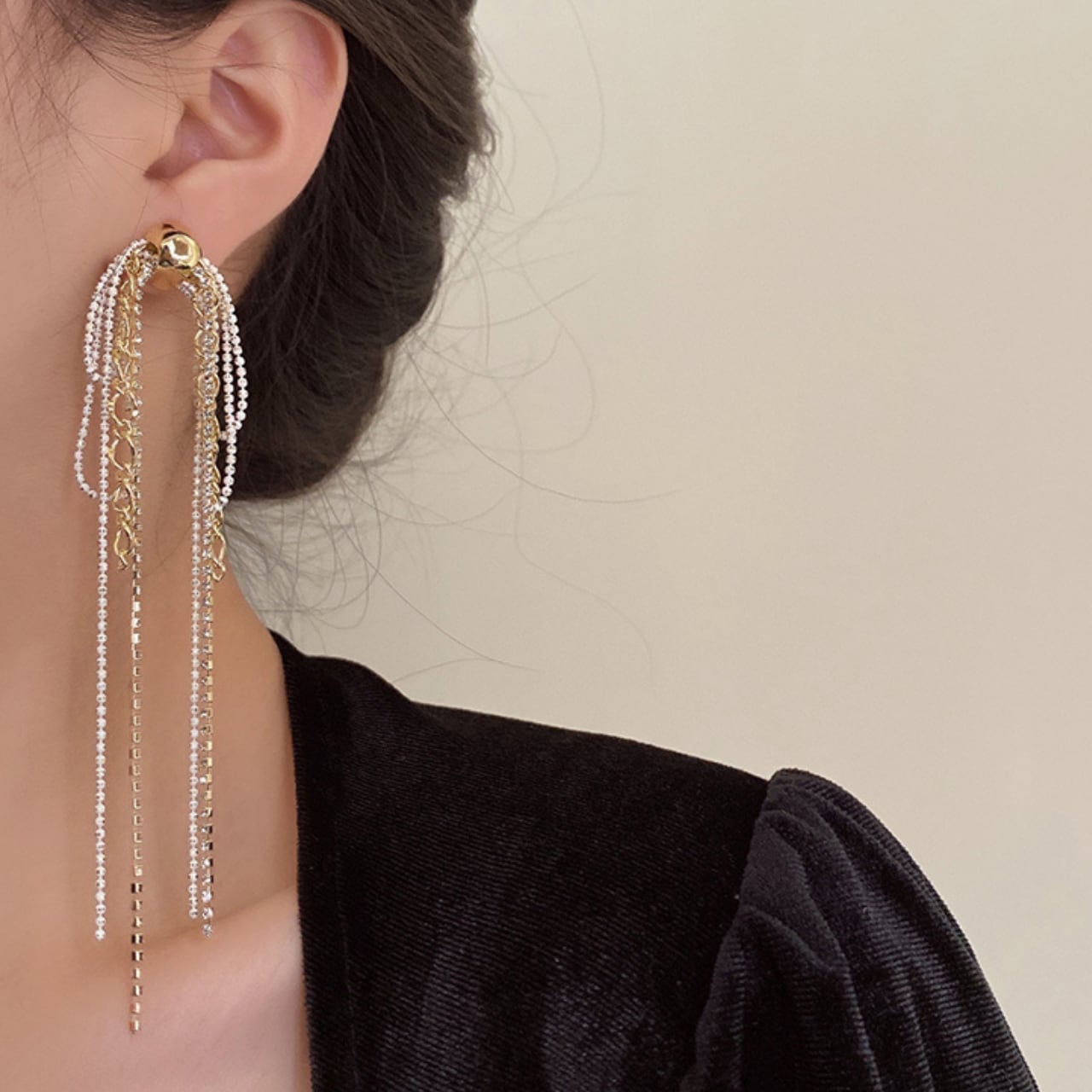 ロング ラインストーン リボン ピアス