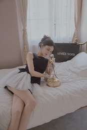 Back ribbon tulle dress