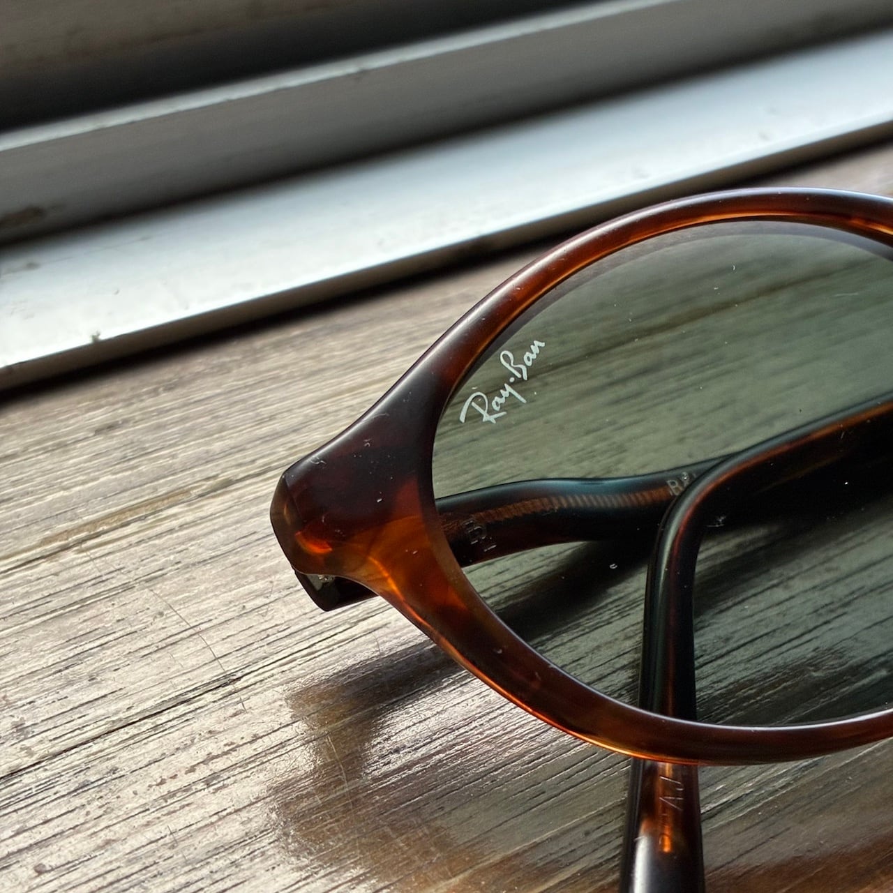 90s Bausch & Lomb Ray-Ban》W1946 / オーバルサングラス / G-15