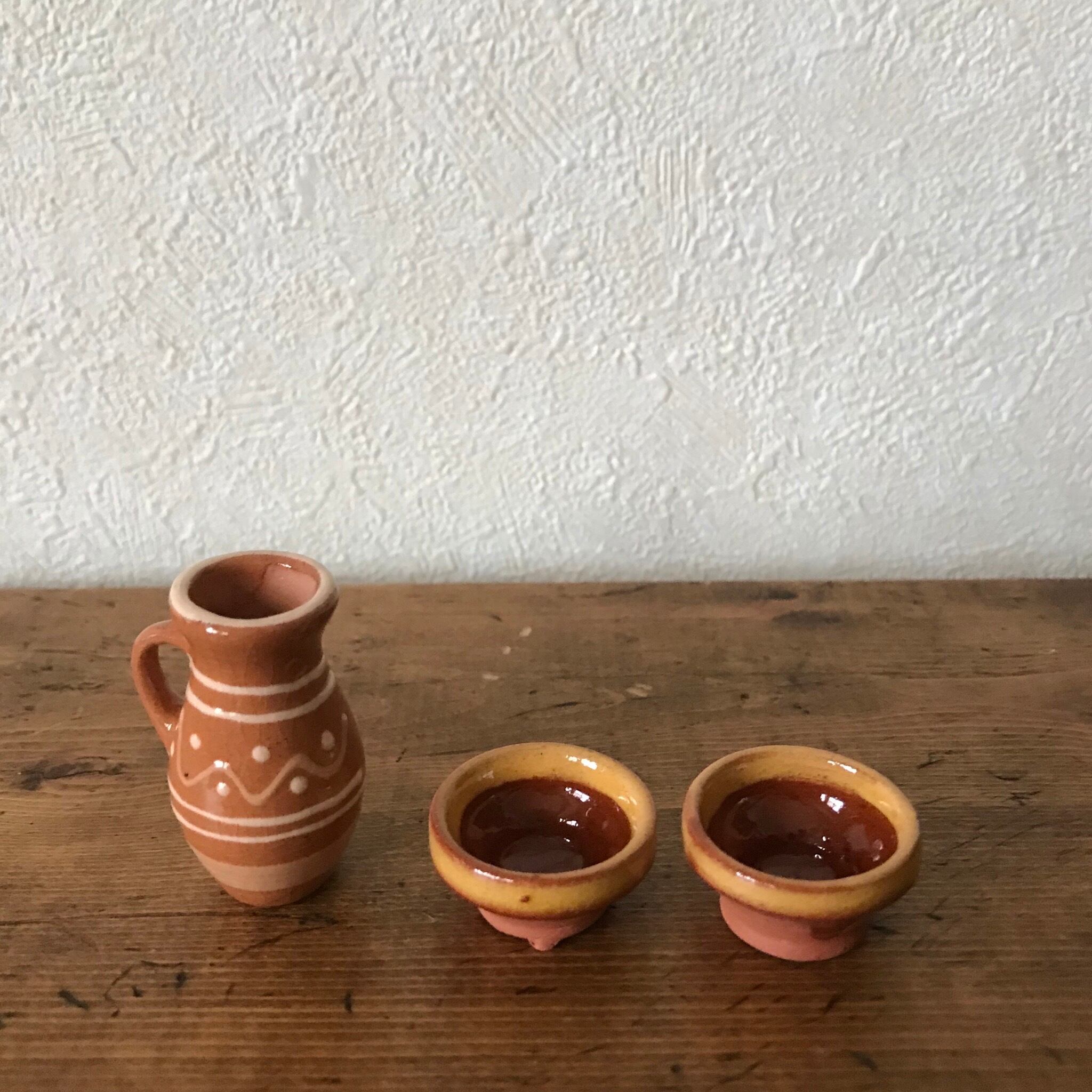 小さな陶器たち