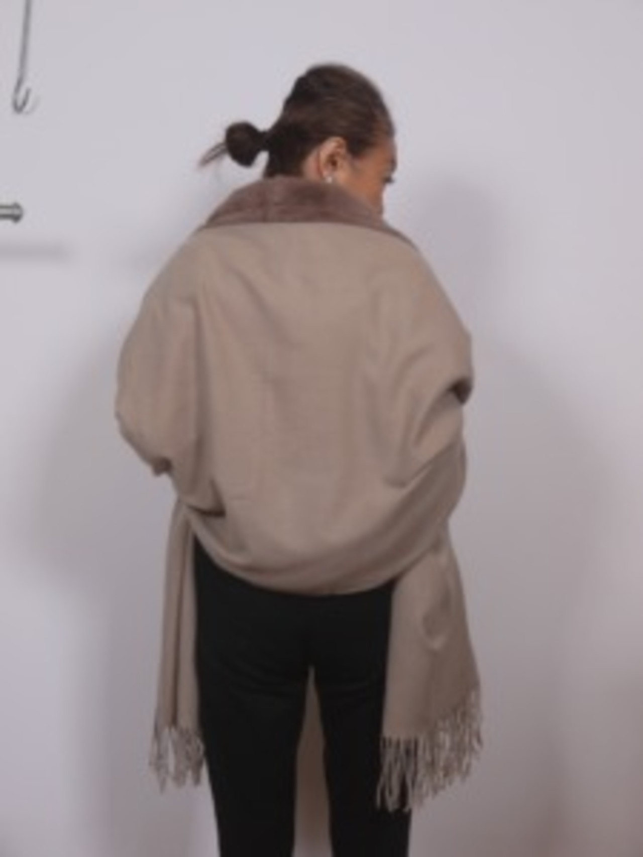 インポート（フェイクファー付き大判ストール）