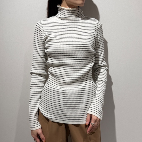 袖ボタンリブハイネックPO