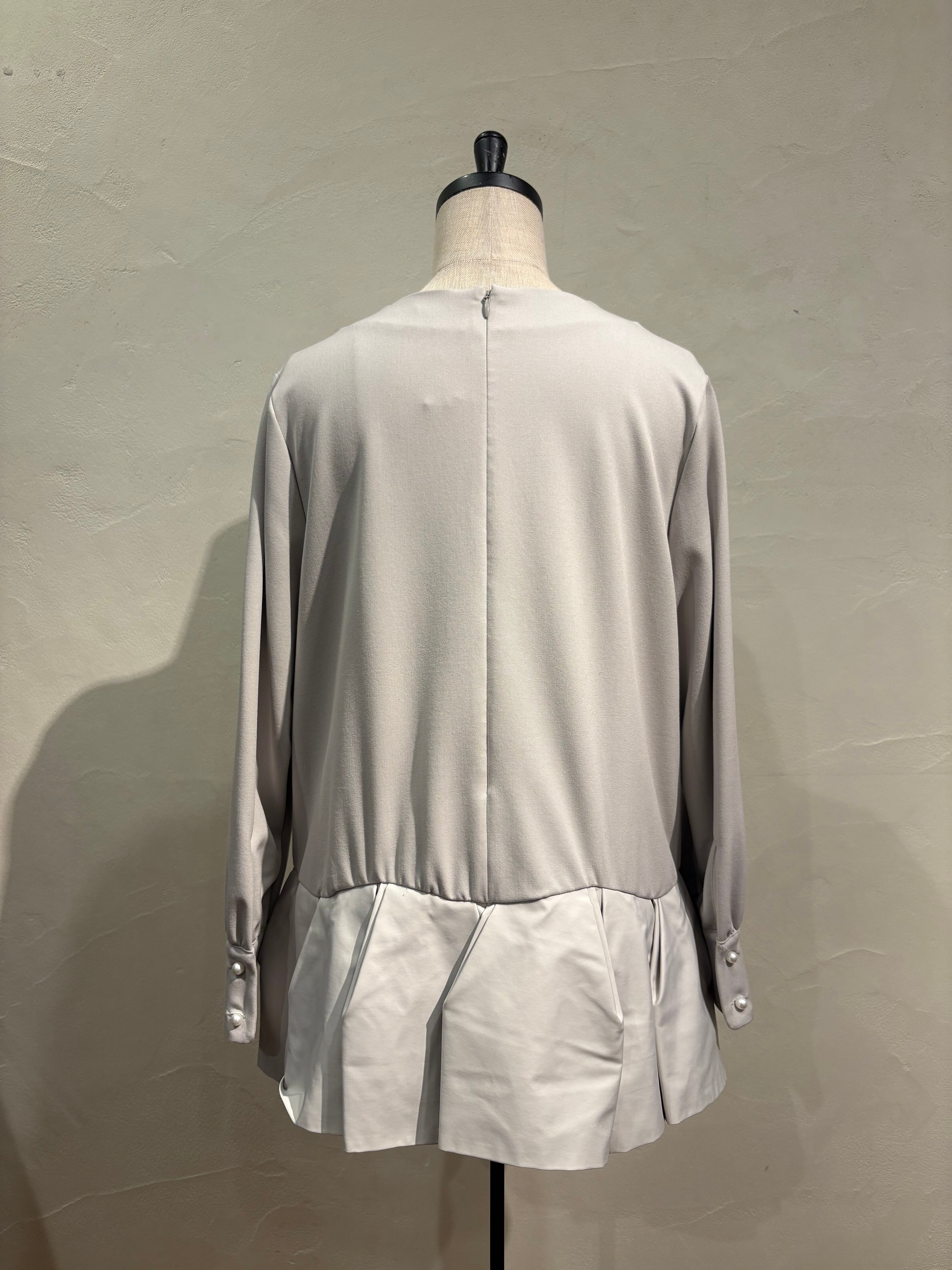 SONO / ウェーブフレア モイスティブラウス | anouk