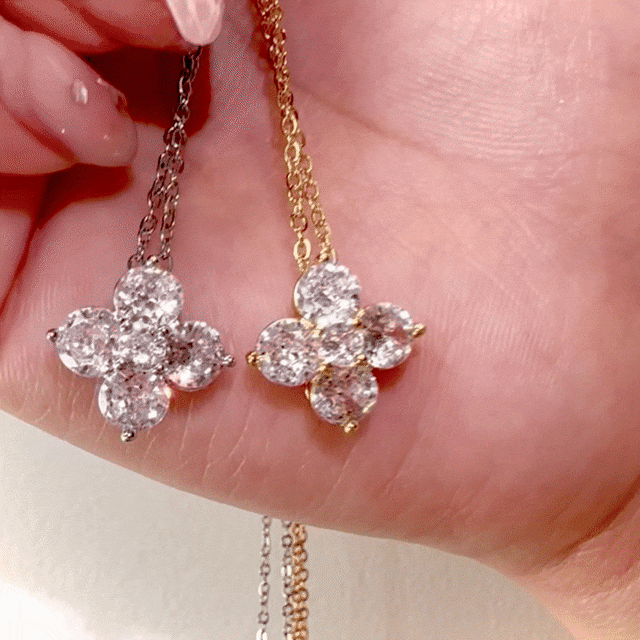 シャインフラワーネックレス