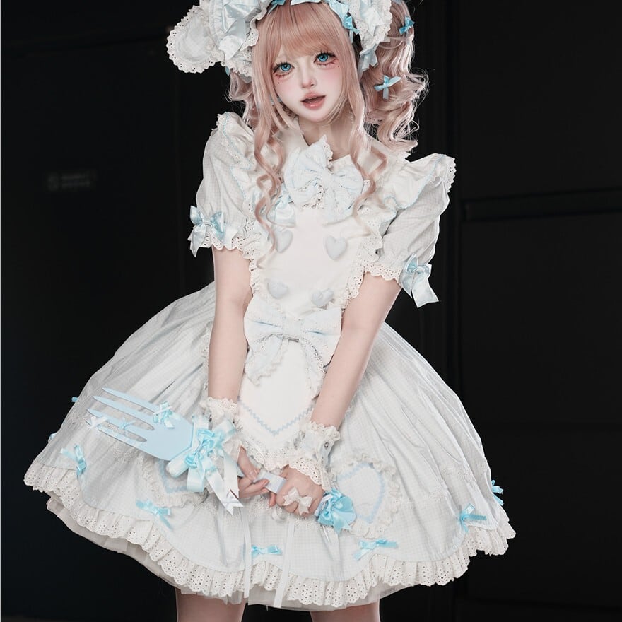クラシカルメイド｜ハートエプロンとリボンが揺れる甘ロリータメイド