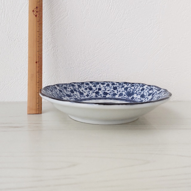 新品九谷焼12cm皿眠り猫Cねこネコ猫 新品九谷焼12cm皿眠り猫Cねこネコ猫