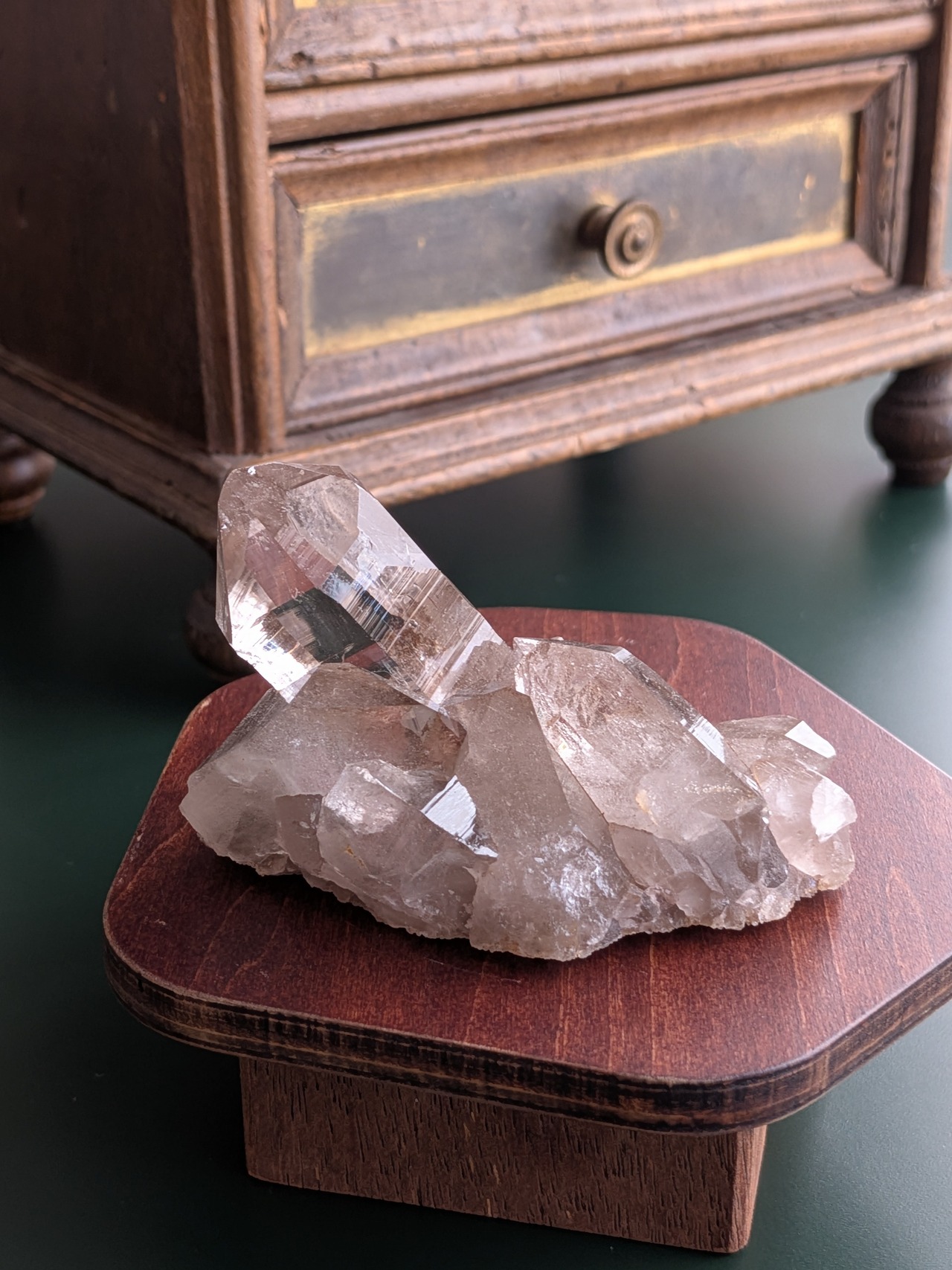 ヒマラヤ水晶・スモーキークォーツ ⭓ 原石クラスター ⭔ インド・マニハール産