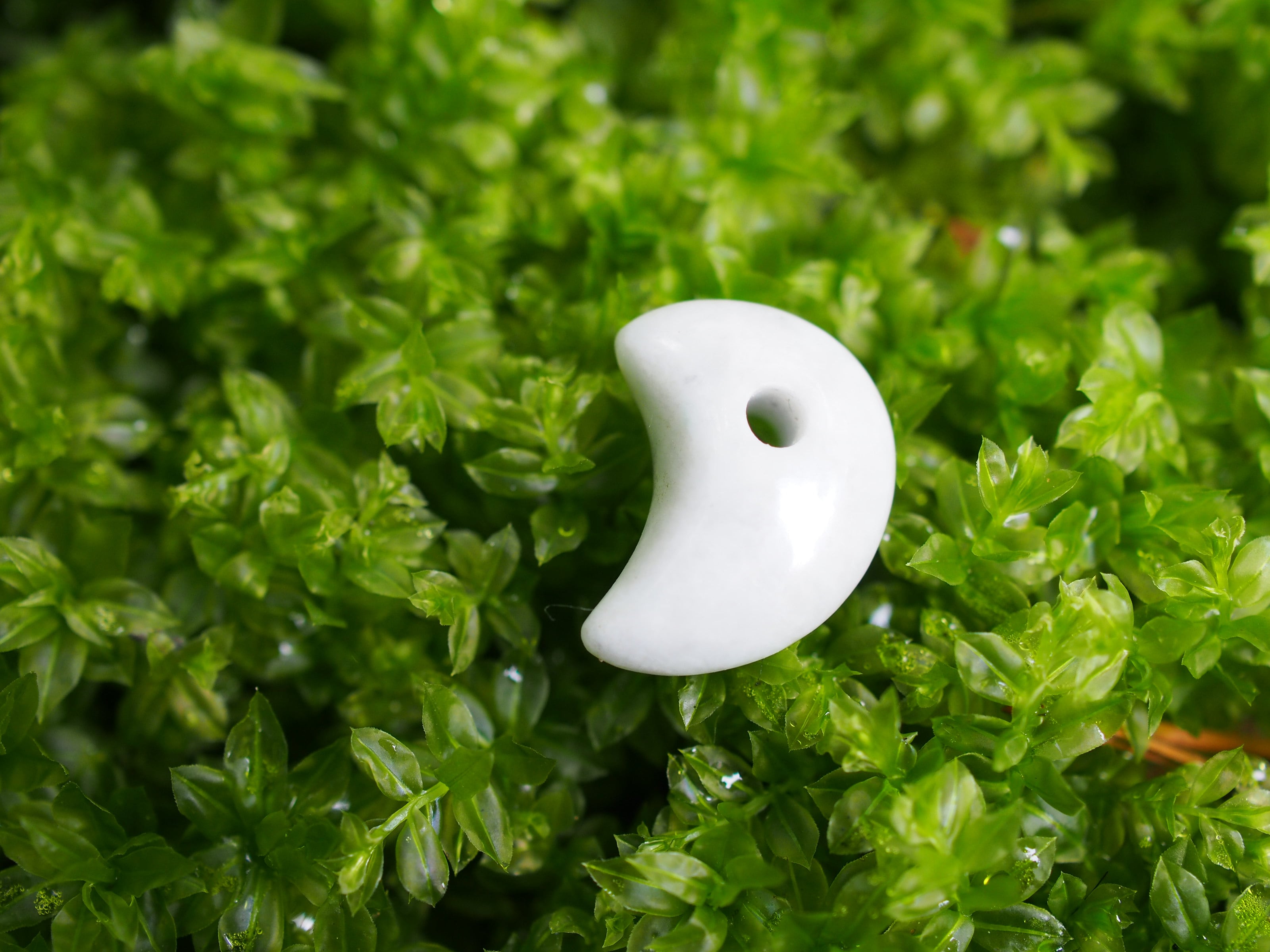 糸魚川青翡翠勾玉 jadeite 糸魚川ヒスイ | ontamayutori