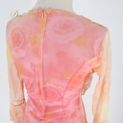 社交ダンス 衣装 スタンダード ドレス ワンピース レッスンウェア パーティドレス レディース ピンク系 オレンジ系 花柄 レース フェミニン フローラル 刺繍 エレガント ボリューム フレア サテン ストレッチ パーティーコスチューム 大人 可愛い 女性用 ダンスウェア おしゃれ 薄手 春 夏 秋