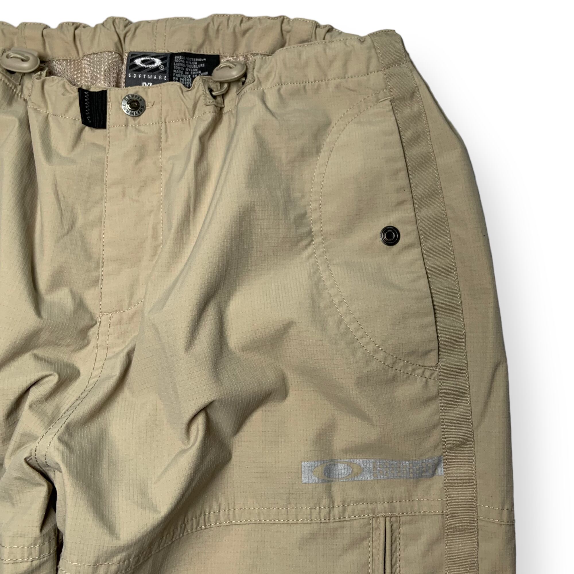 00s OAKLEY gimmick pocket nylon cropped pants | HITOCHIGAI ＆ RΣbiЯth