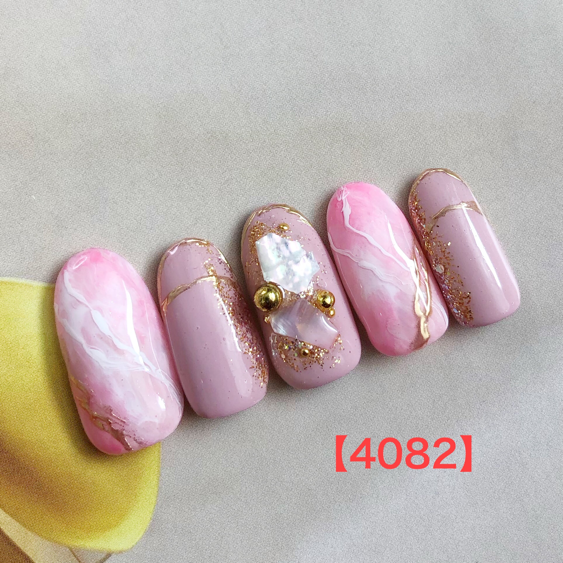 ネイルチップ・付け爪 comenail 剥がせるネイルチップ【4082】 | twinkle-star