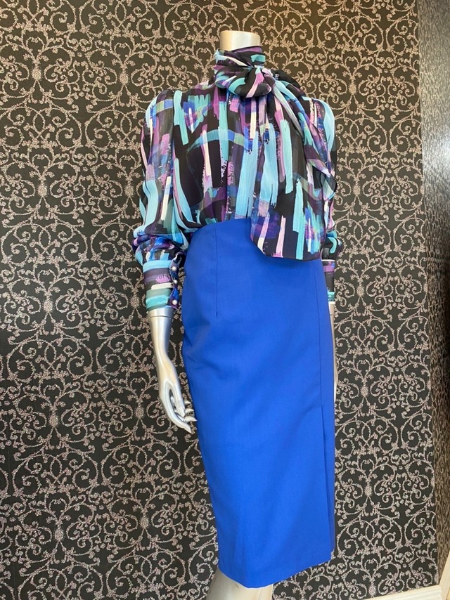 【 綿混  前スリット  タイトスカート（ブルー）】4317C