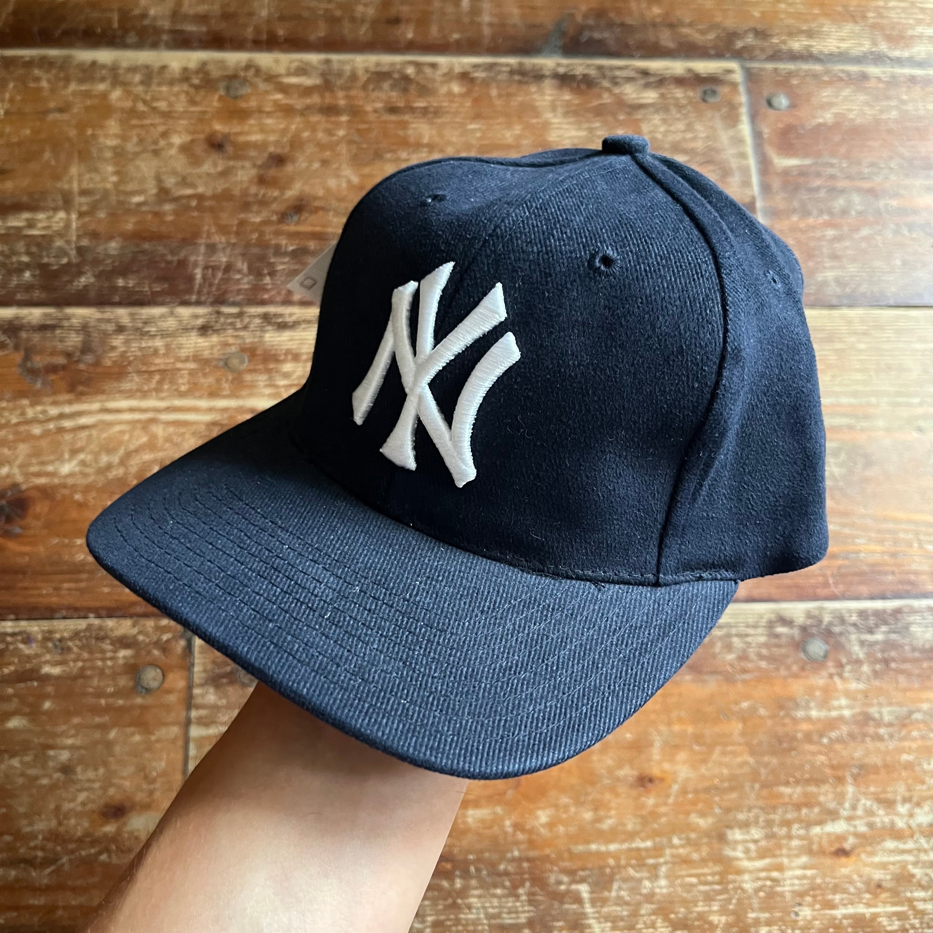 90s New York Yankees 帝 Logo Cap - キャップ