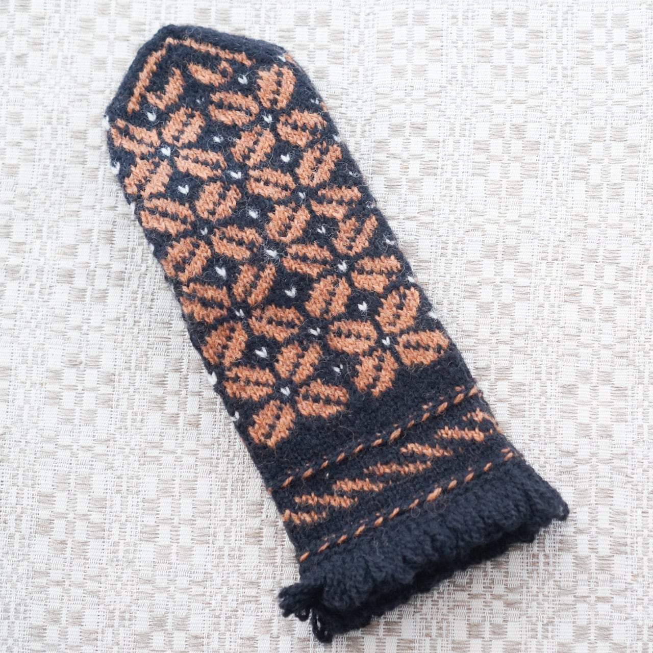 ラトビアの手編みのミトン　3