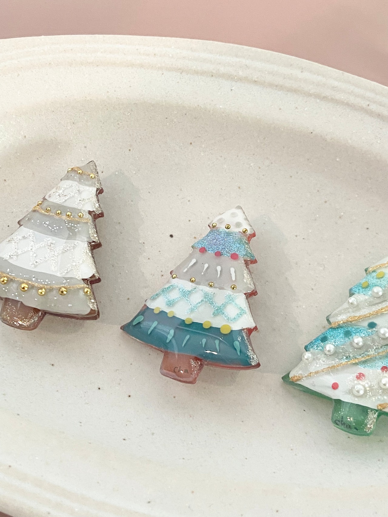 ブローチ『彩りアイシングクリスマスツリー』