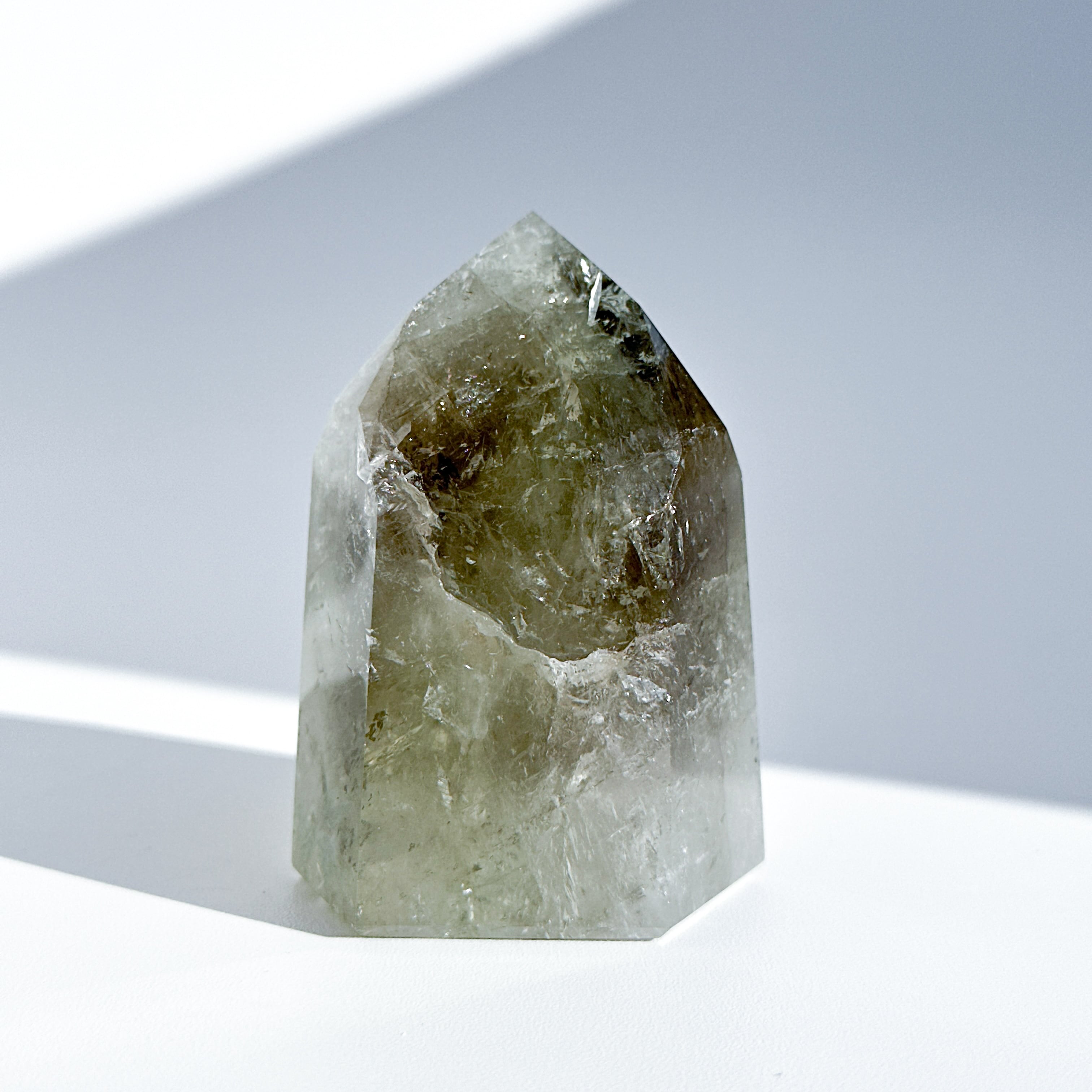 非加熱◎バイーア産グリーンアメジスト タワー15◇Green Amethyst ◇天然石・鉱物・パワーストーン